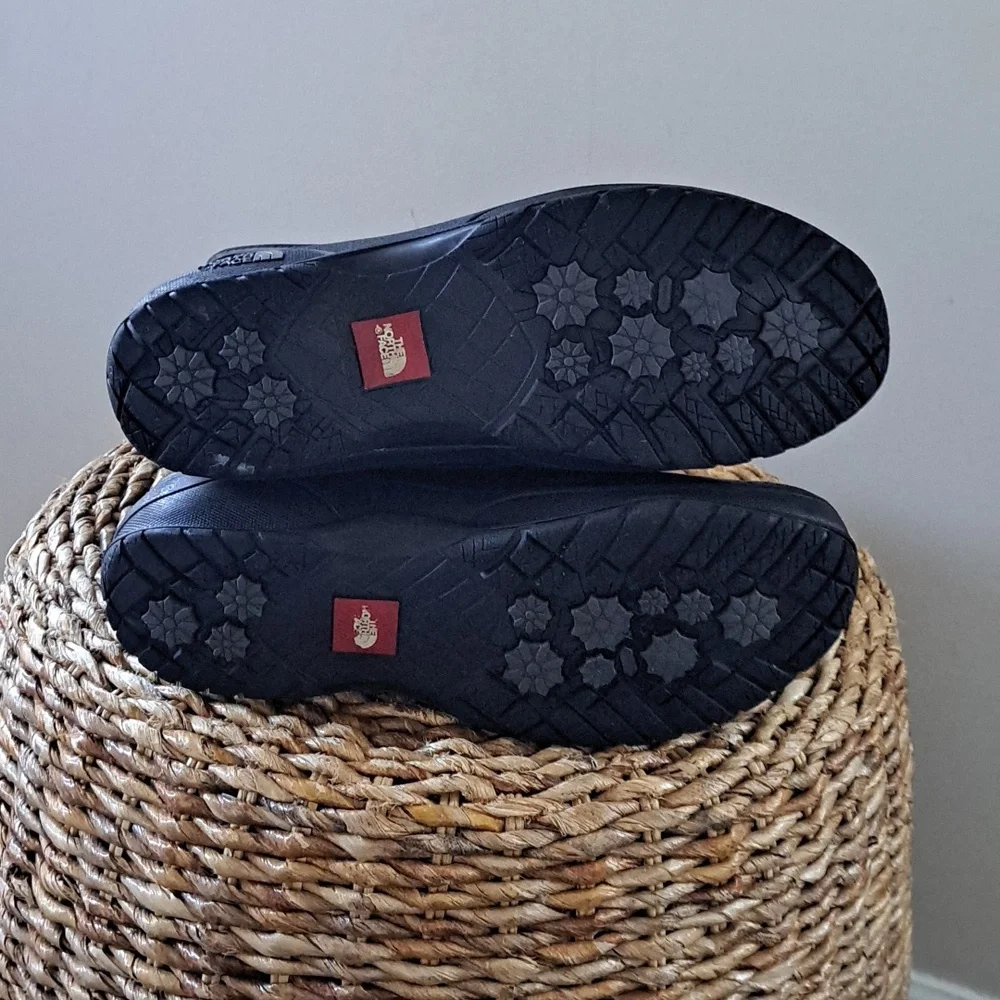 The North Face Womens‎ Thermoball Black/Grey Winter Boot Waterproof Insulated 10